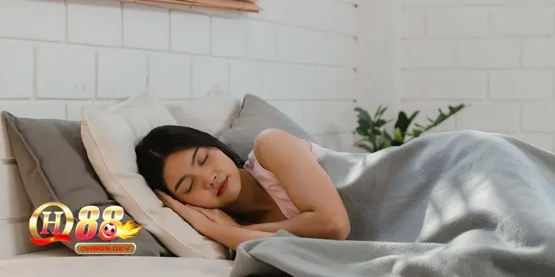 Ngủ mơ thấy máu kinh nguyệt là dự báo điều gì và đánh số gì?